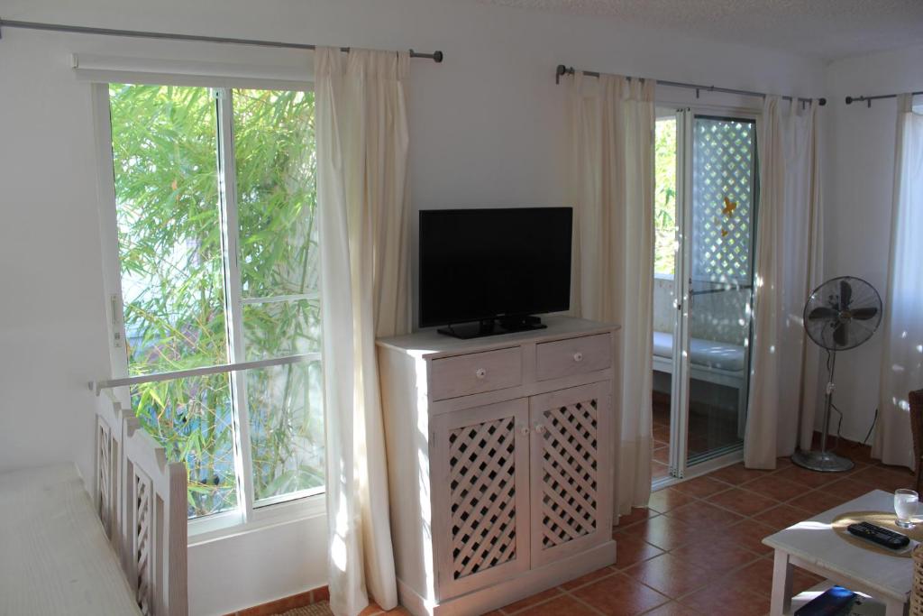 Апартаменты (Люкс «Педерналес»), Bayahibe Guest House Hotel