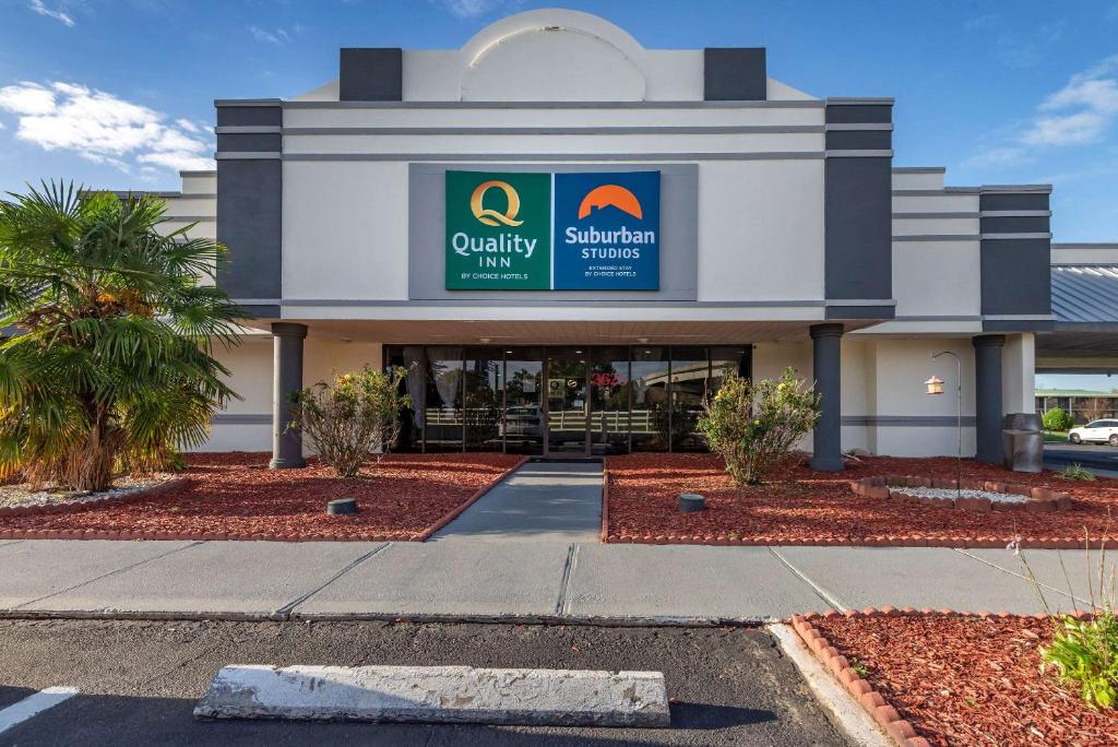 Quality Inn image