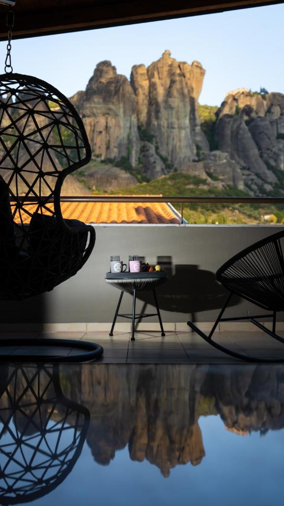 Rock State View - Unique Overlooking Meteora Flat photo 1