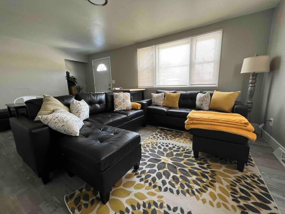Classic 2-bedroom in Central Billings image