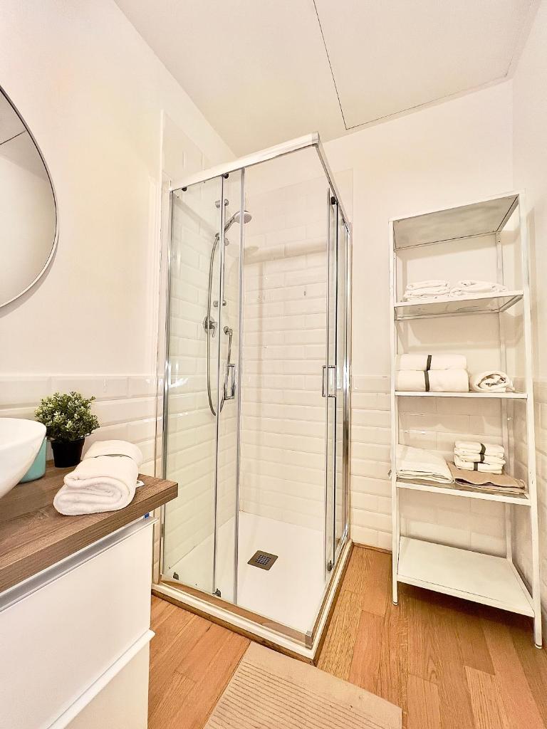 Appartamento centro Firenze AIR CONDITIONING WI-FI E NETFLIX - Tap to explore photos