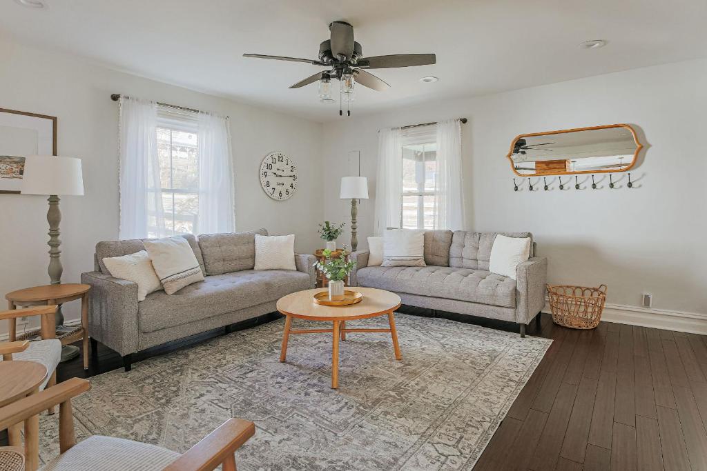Afton Farmhouse photo 2