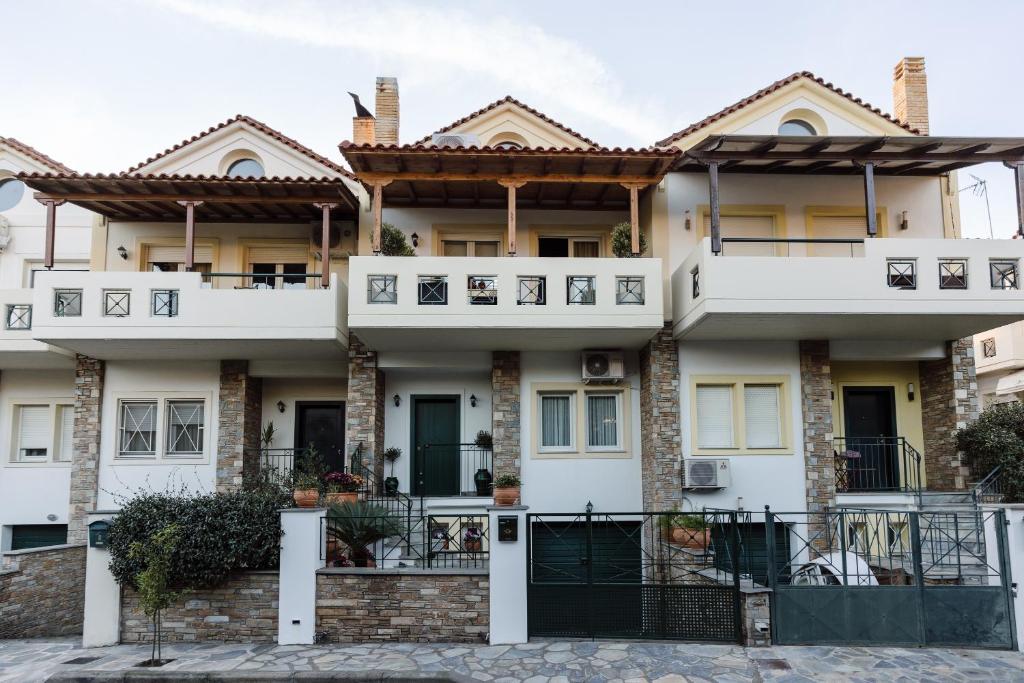 Volos luxury maisonette-Pelion view photo 2