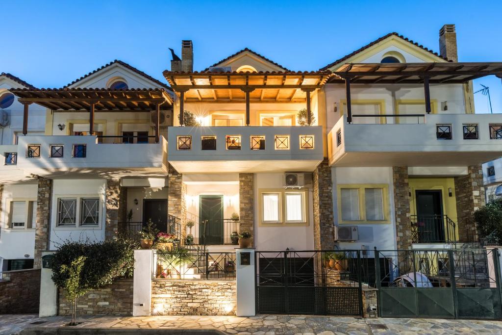 Volos luxury maisonette-Pelion view photo 1