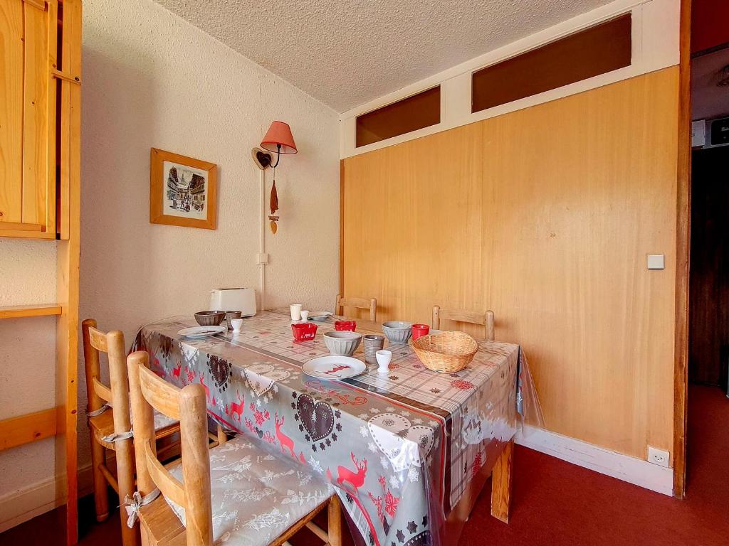 Appartement Les Menuires, 2 pièces, 4 personnes - FR-1-344-1002 photo 1