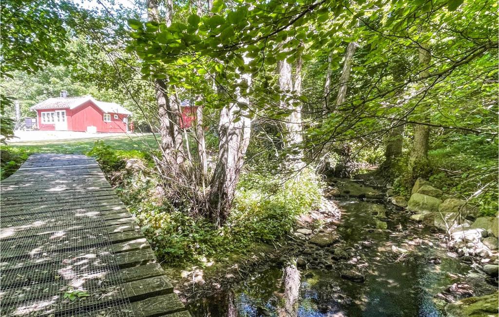 Amazing Home In Rnne With 2 Bedrooms And Wifi photo 3