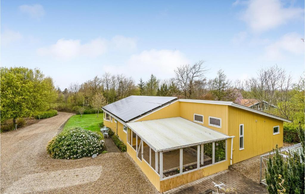 Stunning Home In Spttrup With 4 Bedrooms And Wifi photo 1