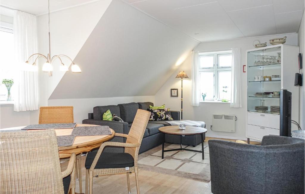 Nice Apartment In Gudhjem With 2 Bedrooms, Wifi And Outdoor Swimming Pool photo 2