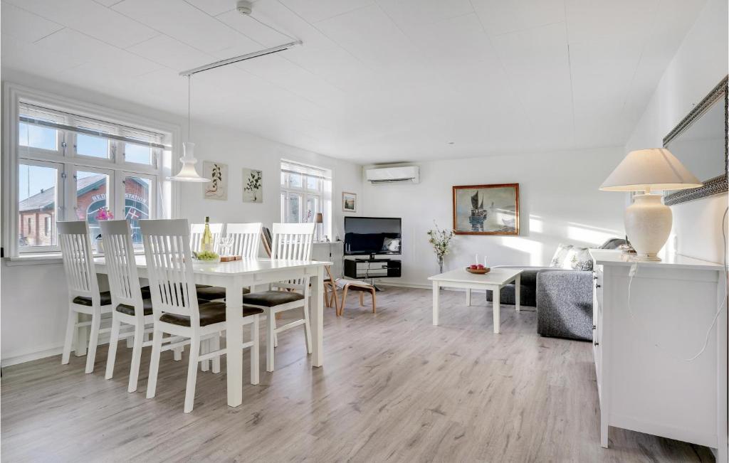 Amazing Home In Bedsted Thy With 2 Bedrooms And Wifi photo 2