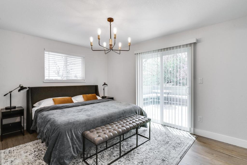 @ Marbella - Spacious and Modern Home in Arvada photo 4