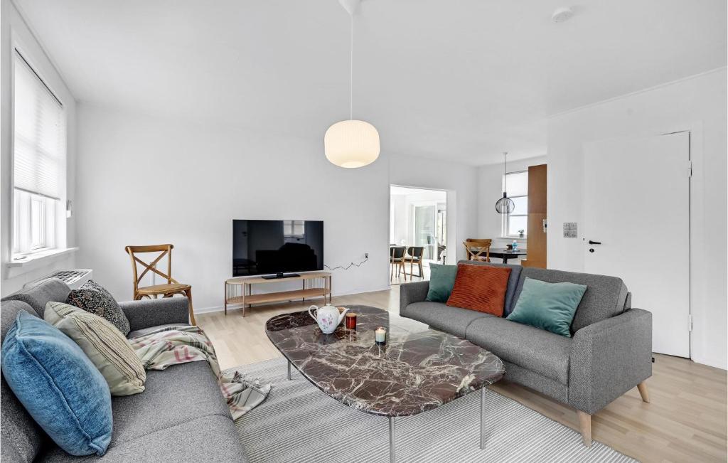 Stunning Home In Nykbing Sj With 3 Bedrooms And Wifi photo 2