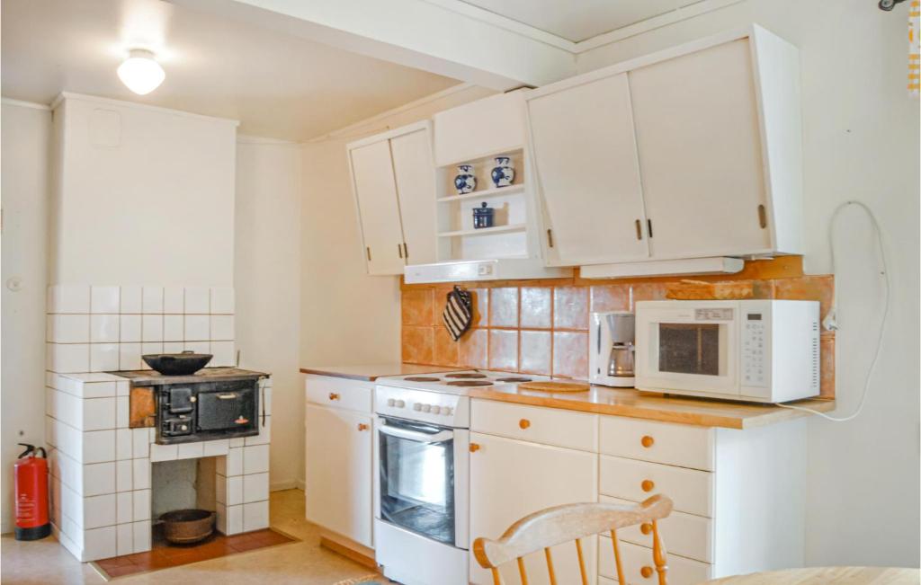 Amazing Home In Vrena With 3 Bedrooms photo 3