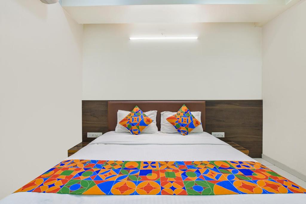 FabHotel Crystal, Ahmedabad photo 4