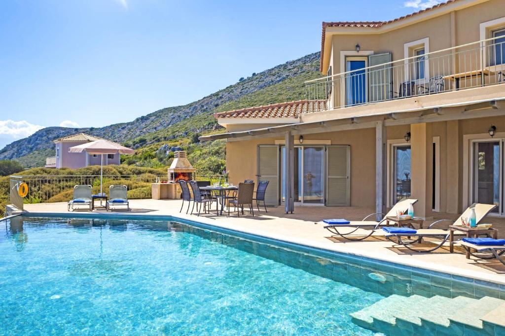 Villa Agriada by Villa Plus photo 4