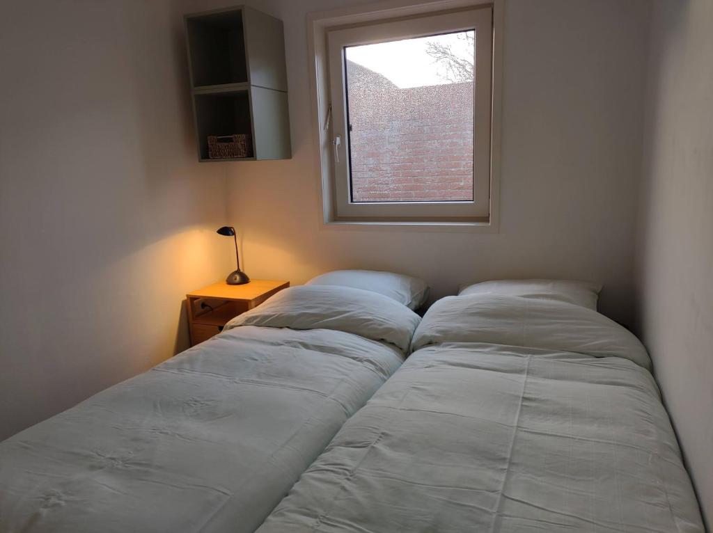 STUDIO BATAVIA adults only Bed by the Sea photo 4