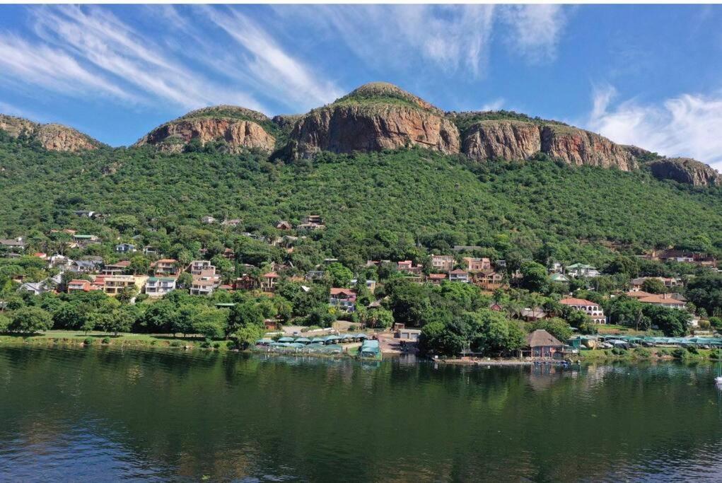 The Windsor- Hartbeespoort Dam photo 3