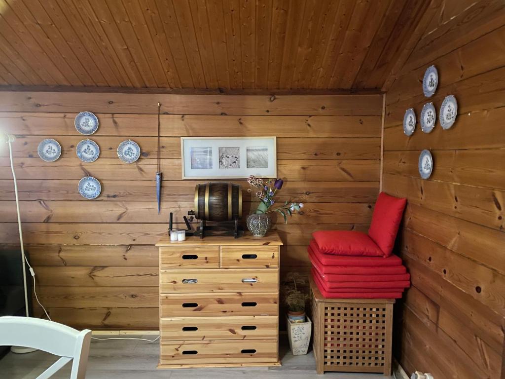 Holiday House with beautiful scenery near Göta Kanal photo 2