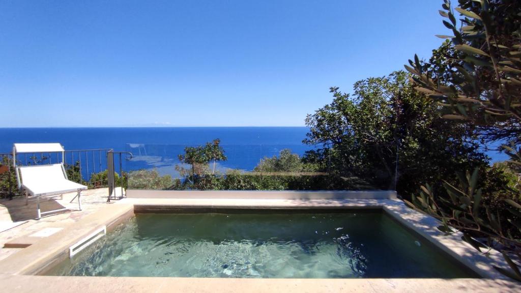 Villa Marinus - Con Piscina Privata e Terrazze Vista Mare photo 3