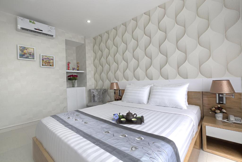 Khách sạn Hồng Vina Luxury
