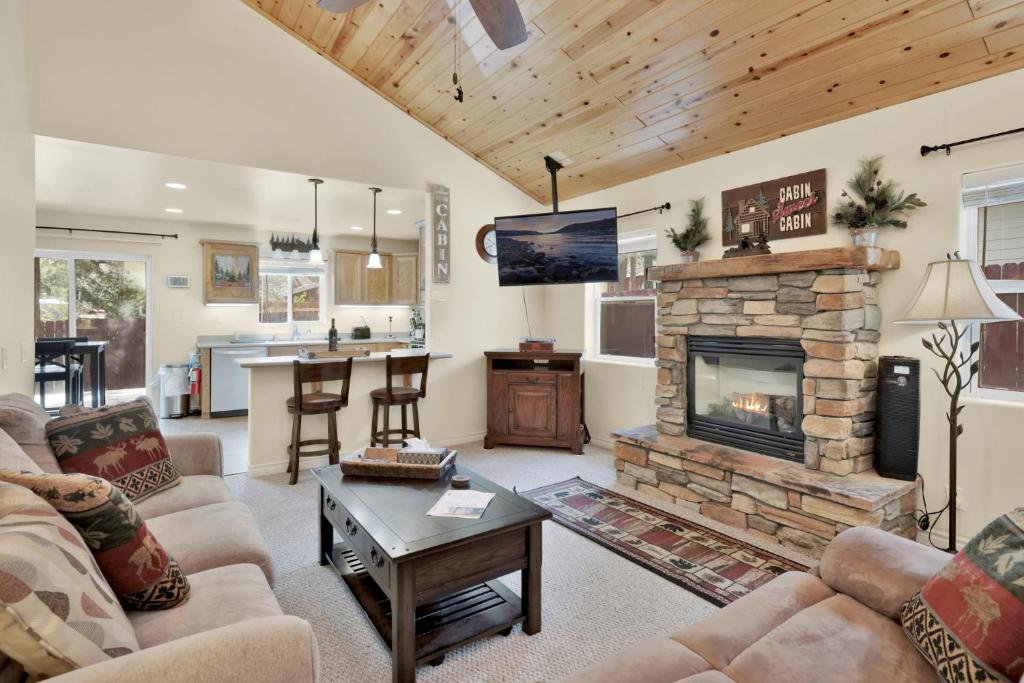 2171-The Sugar Chalet home photo 1