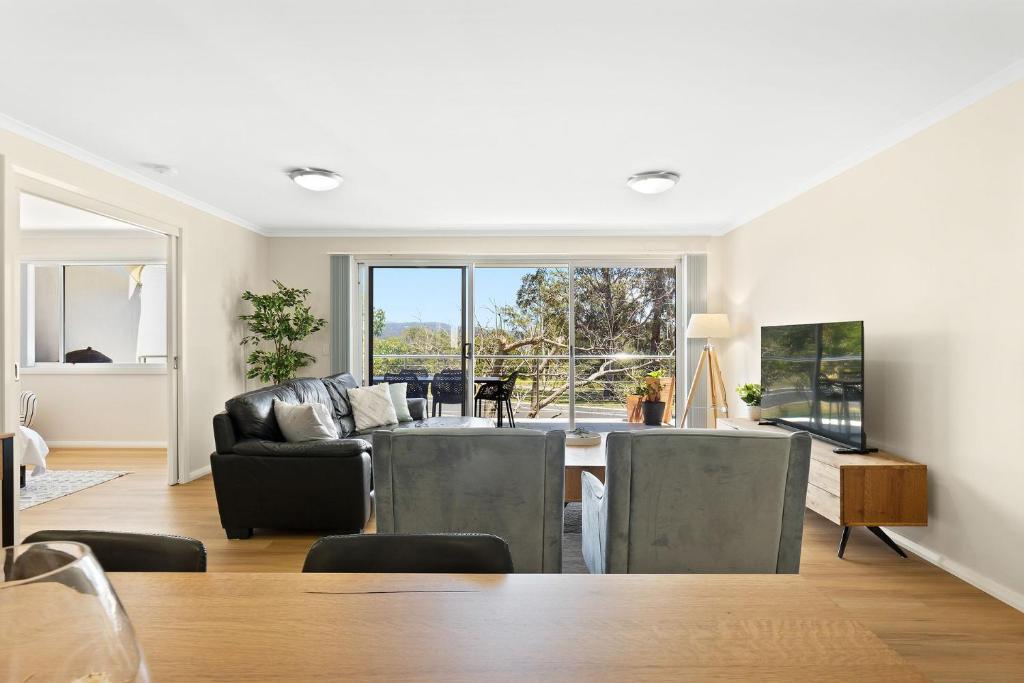 Boardwalk unit 11