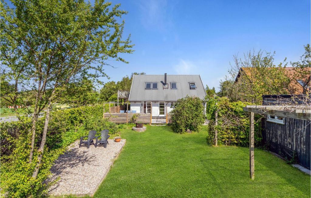 Awesome Home In Fllenslev With Wifi And 3 Bedrooms