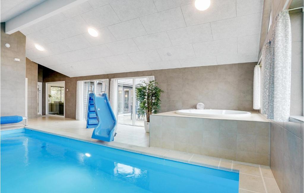 Awesome Home In Sydals With Sauna, 10 Bedrooms And Swimming Pool photo 1