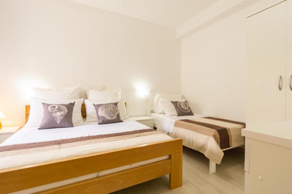 Babara beautiful setting right on beach with modern facilities photo 4