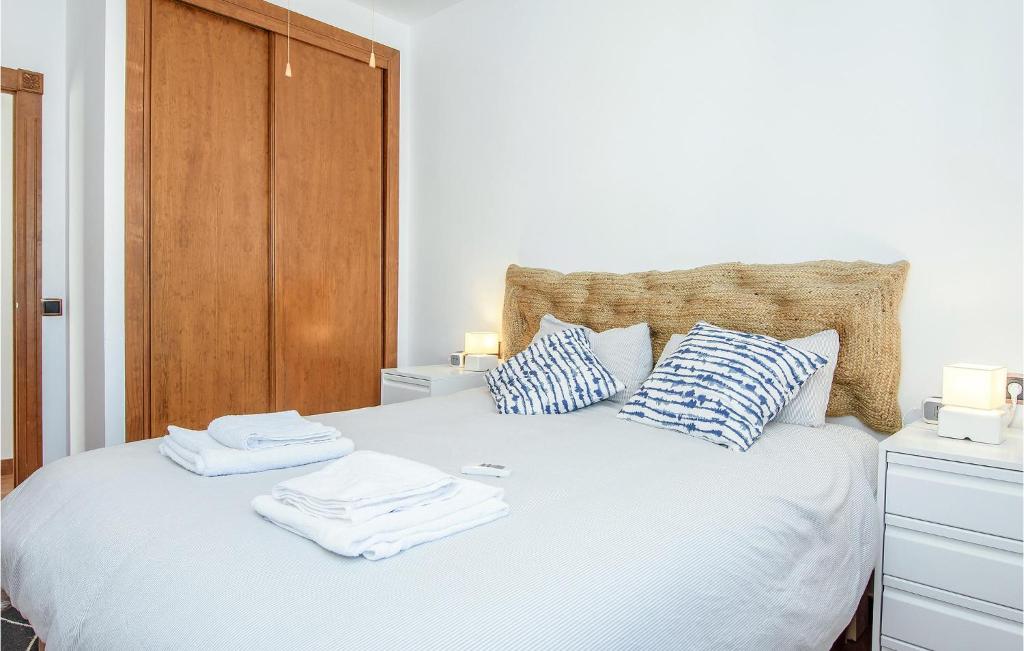 Awesome Apartment In San Jose With Wifi And 1 Bedrooms photo 3