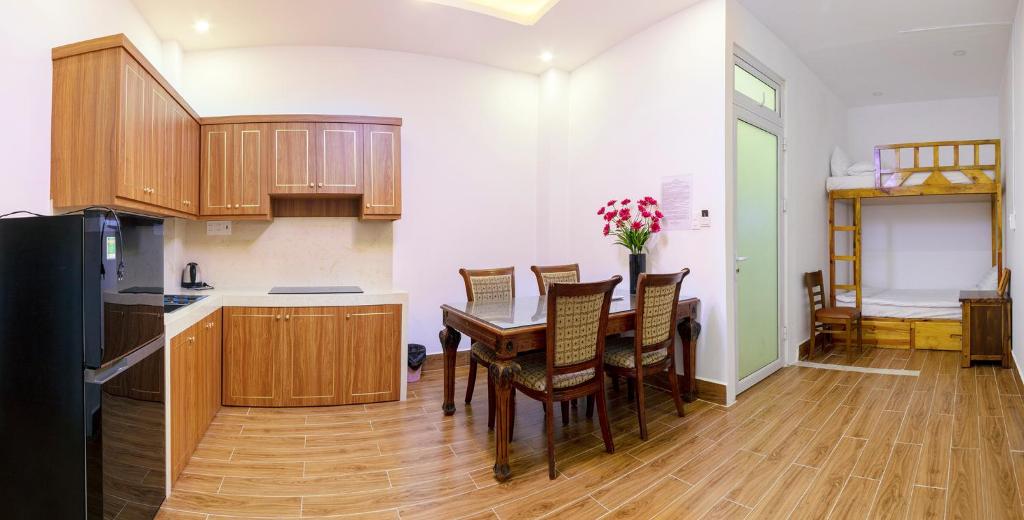 ADALY Hotel Dalat photo 2