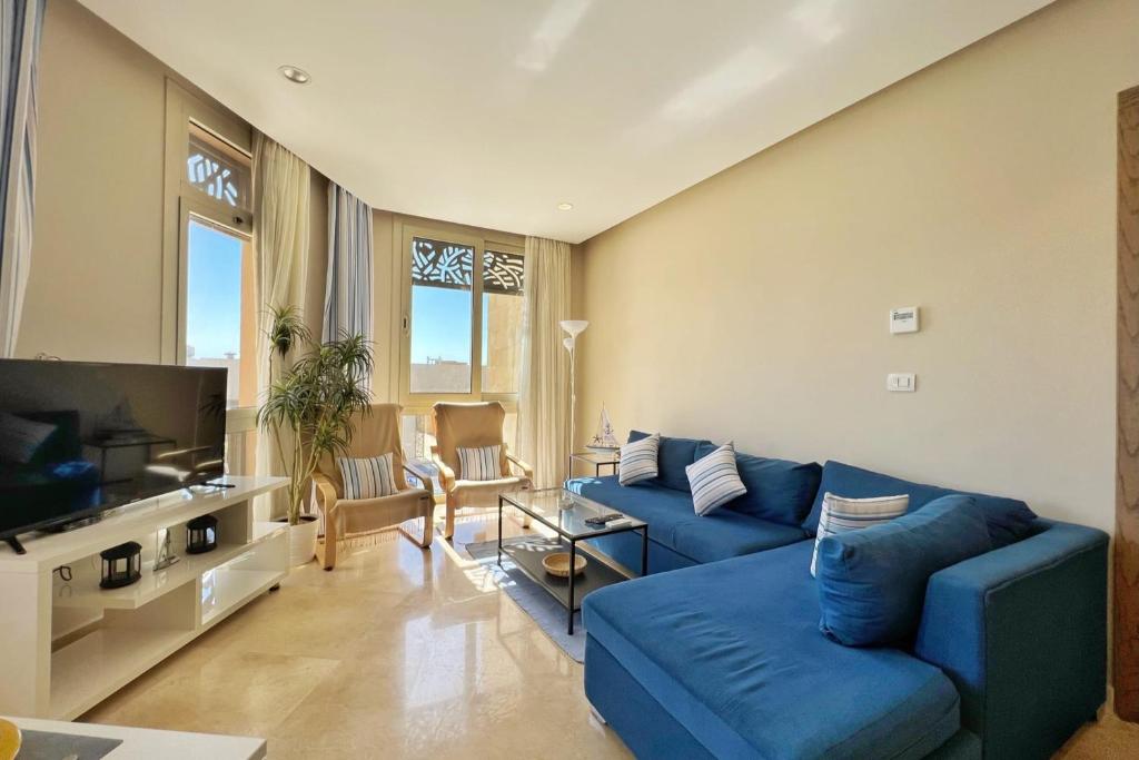 Proper & Plush 1 BDR Mangroovy Free Pool & Beach Access - Tap to explore photos