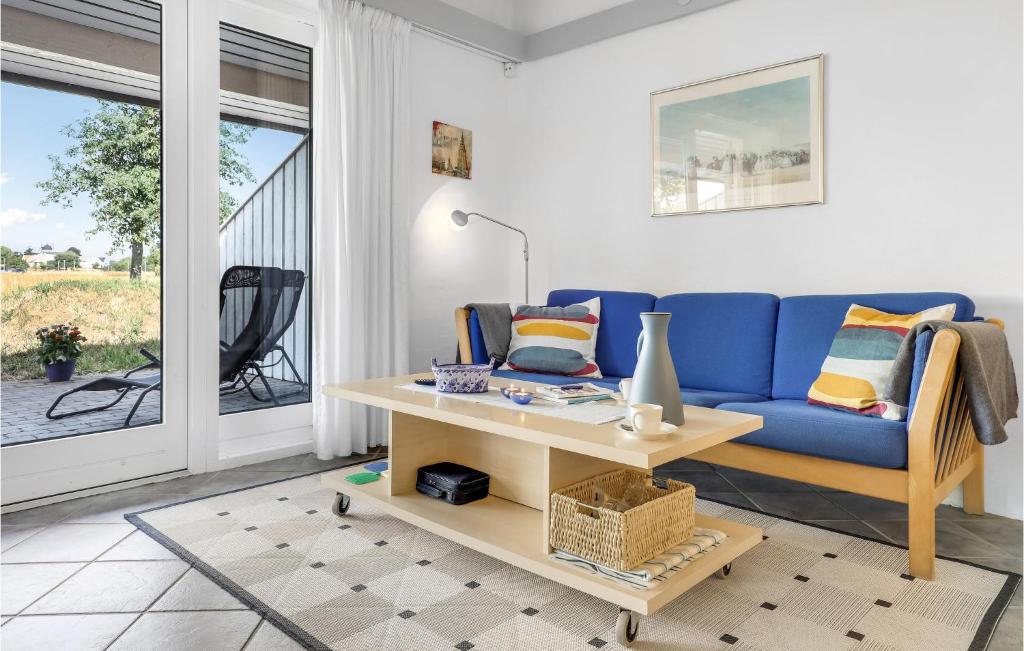 Awesome Apartment In Aakirkeby With 2 Bedrooms, Outdoor Swimming Pool And Heated Swimming Pool photo 2