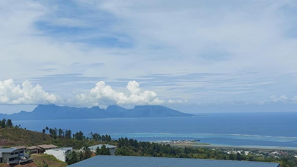 Studio Vaimiti pour 2 personnes vue mer et Moorea photo 4