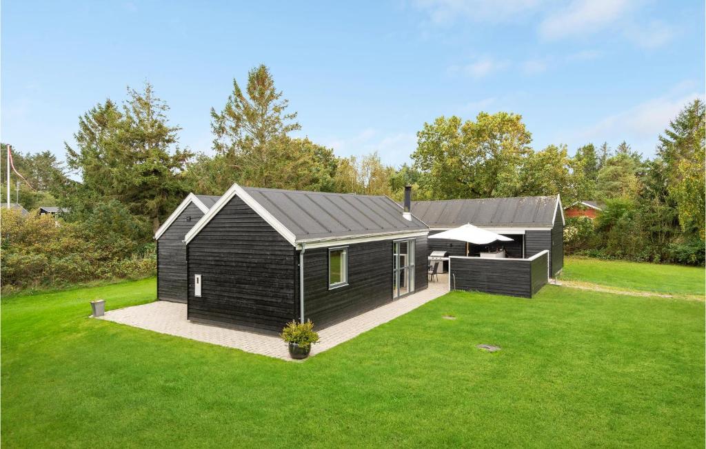 Nice Home In Lgstr With 3 Bedrooms, Sauna And Wifi