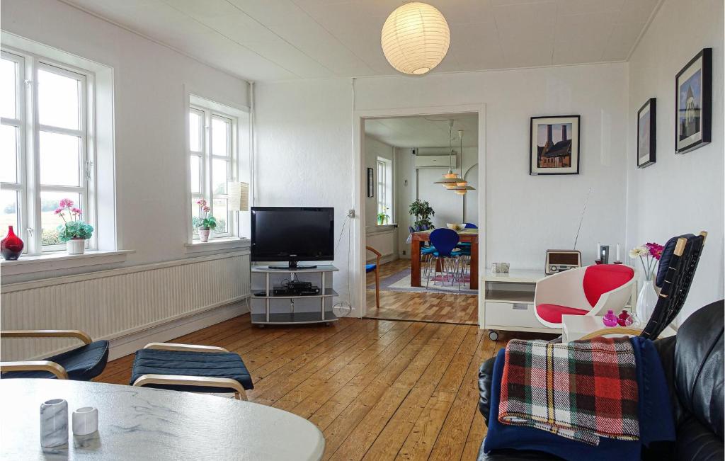 Beautiful Home In Gudhjem With 4 Bedrooms photo 3