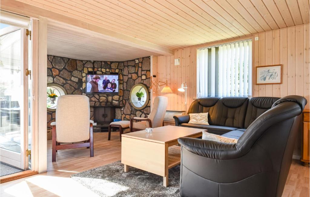 Amazing Home In Tarm With 4 Bedrooms, Sauna And Wifi photo 1