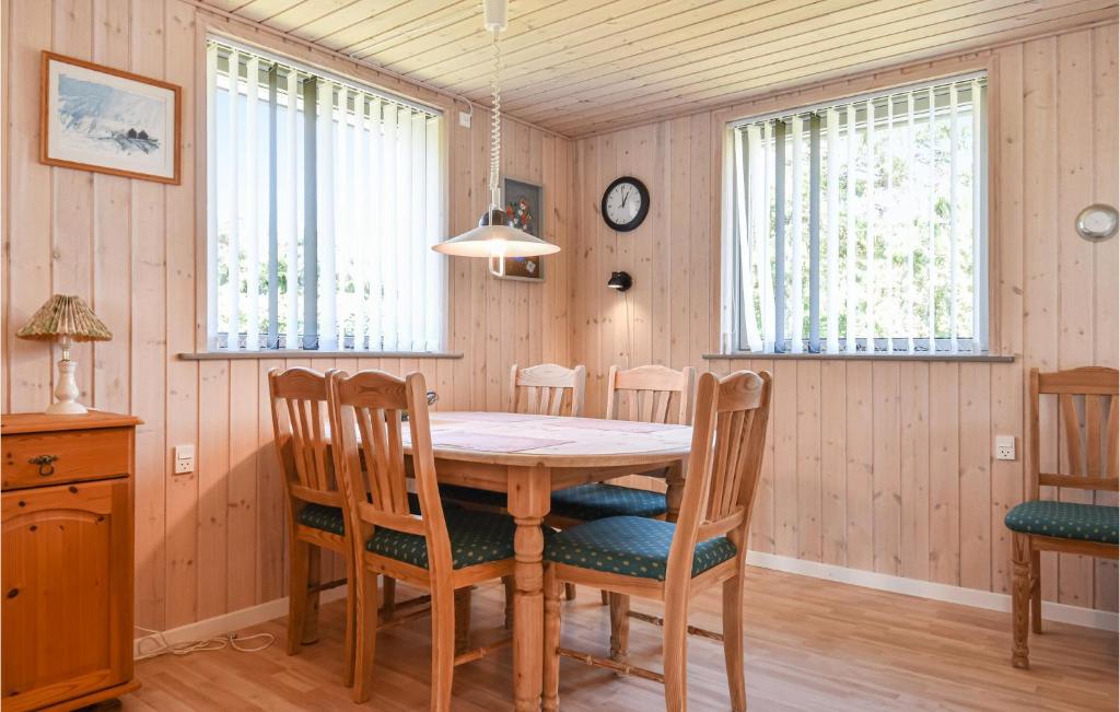 Amazing Home In Tarm With 4 Bedrooms, Sauna And Wifi photo 2