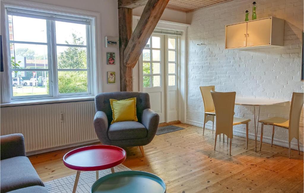 Beautiful Apartment In Gudhjem With Wifi photo 3