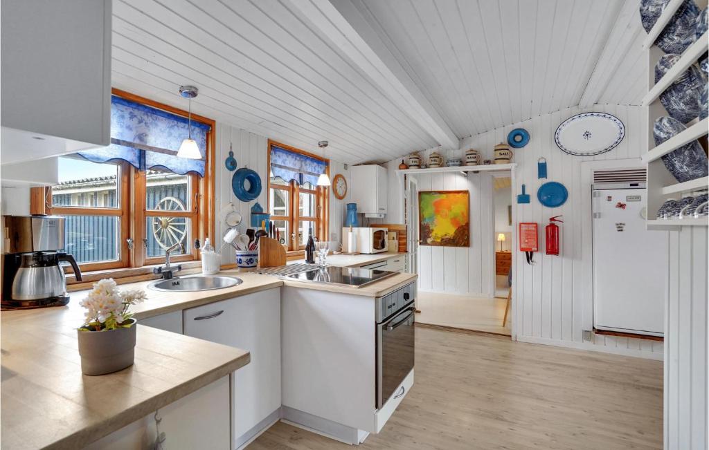 Nice Home In Store Fuglede With 3 Bedrooms And Wifi photo 4
