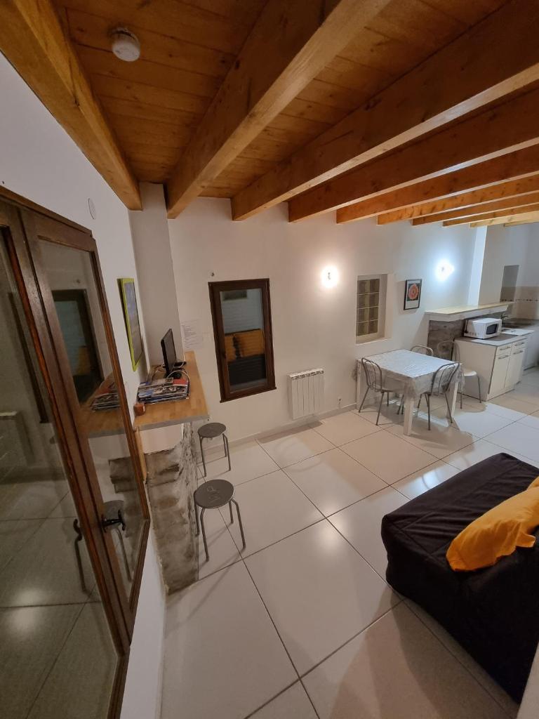 Appartement 4-6 personnes à proximité des stations et grands cols photo 3