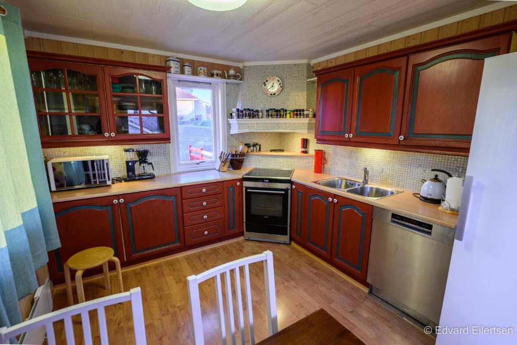 Cozy house on Sommarøy photo 4