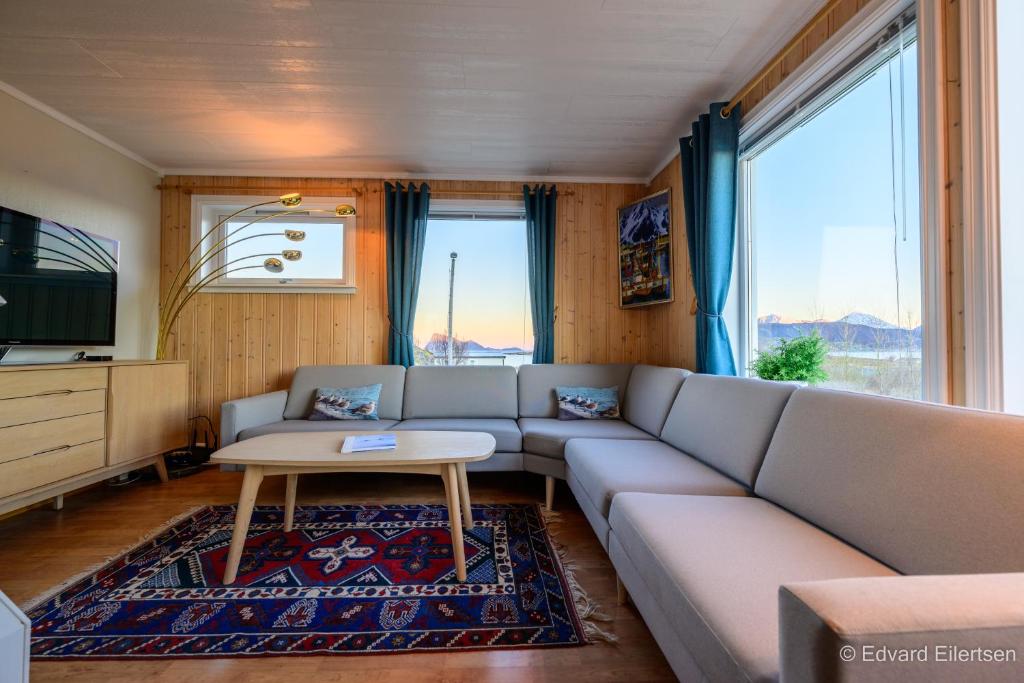 Cozy house on Sommarøy photo 2