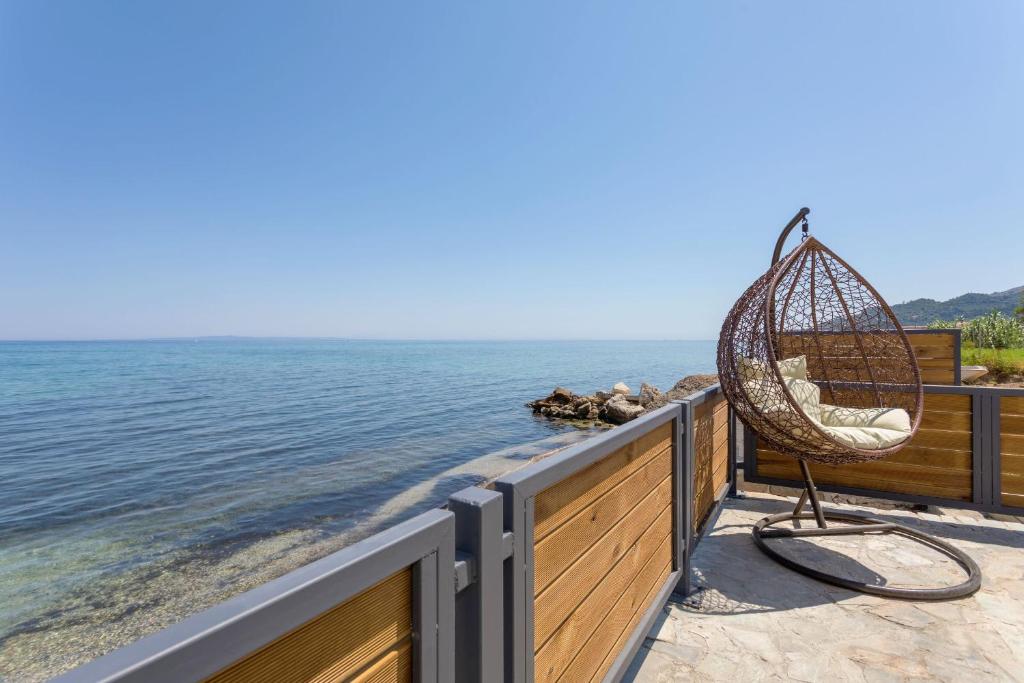 Venetico Beachfront Apartments & Suites - 2 Bedroom Sea View Suite