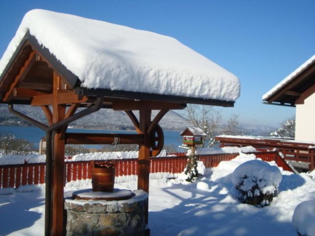 Prenočišča Jezero photo 1