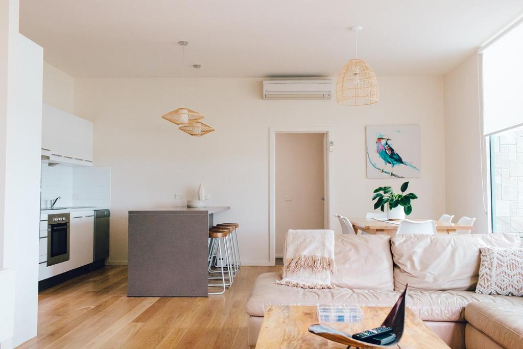 Exclusive Anglesea River Beach Apartment photo 1