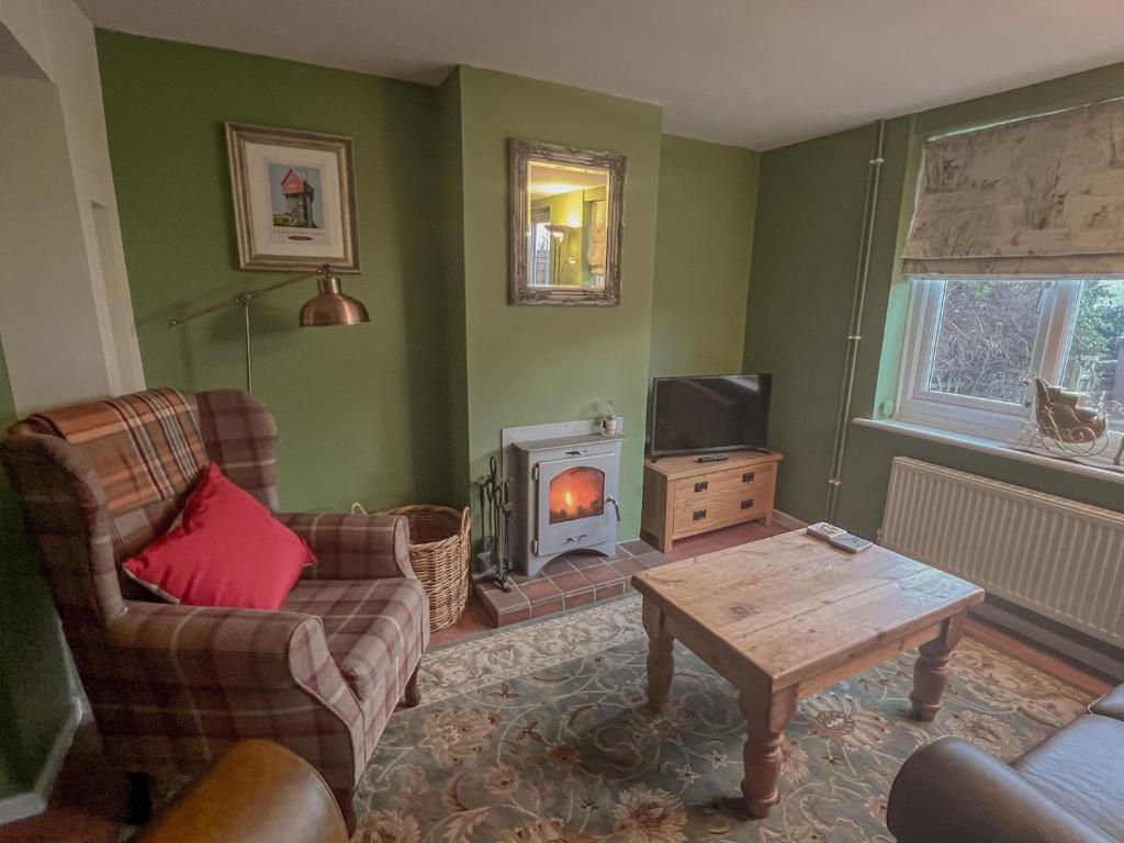 Lavender Cottage - Knodishall - Newly renovated 2 bed holiday home, near Aldeburgh, Leiston and Thorpeness