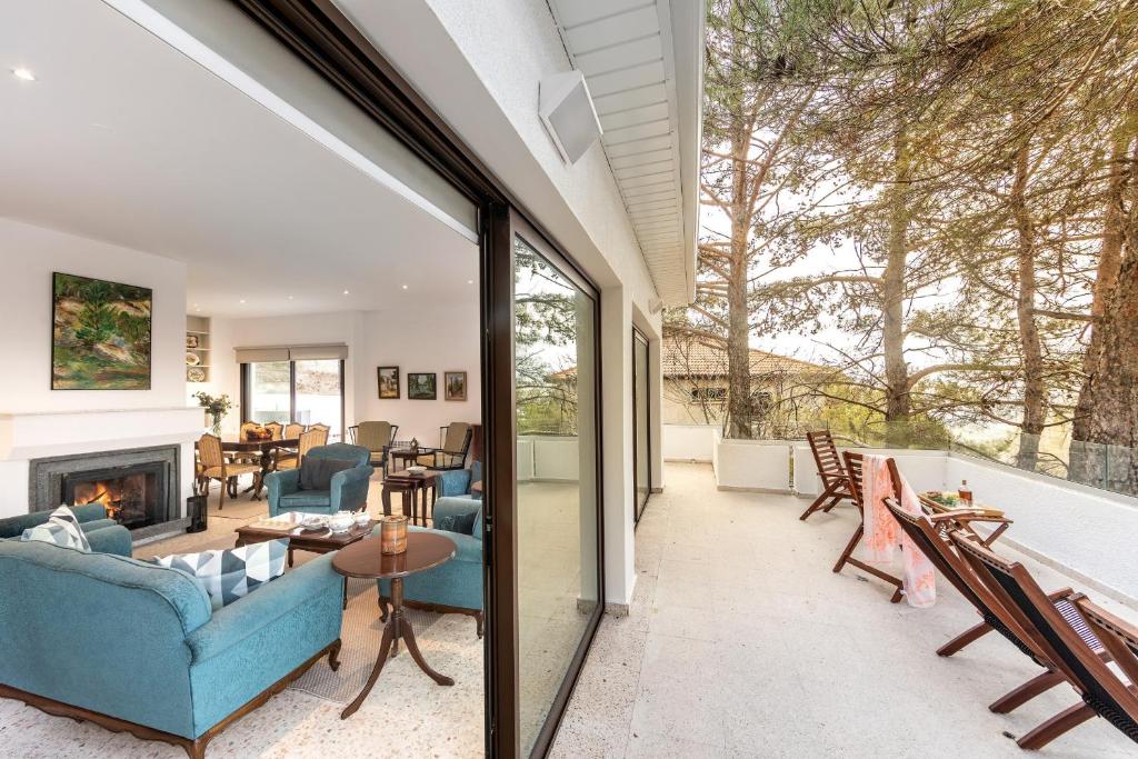 Platres Forty Pine Trees Cottage photo 1