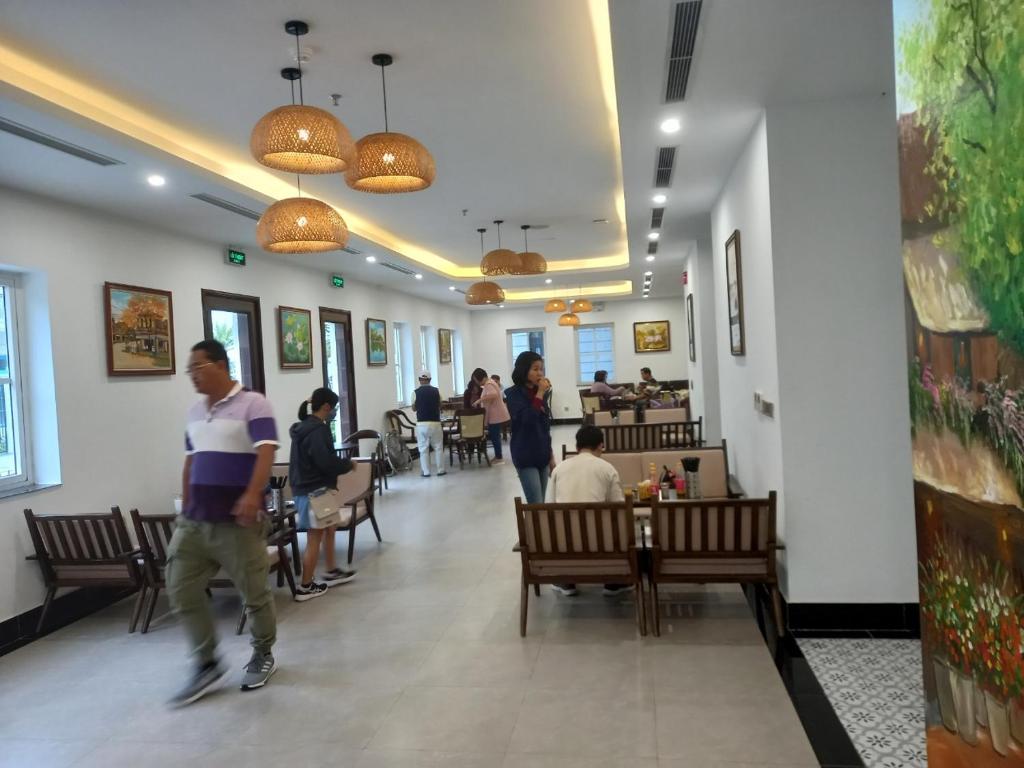 INDOTEL HALONG HOTEL