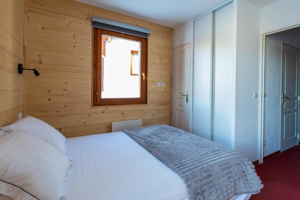 Cosy Cottage 1800 - pied des pistes - Piscine, Sauna, parking privée photo 4