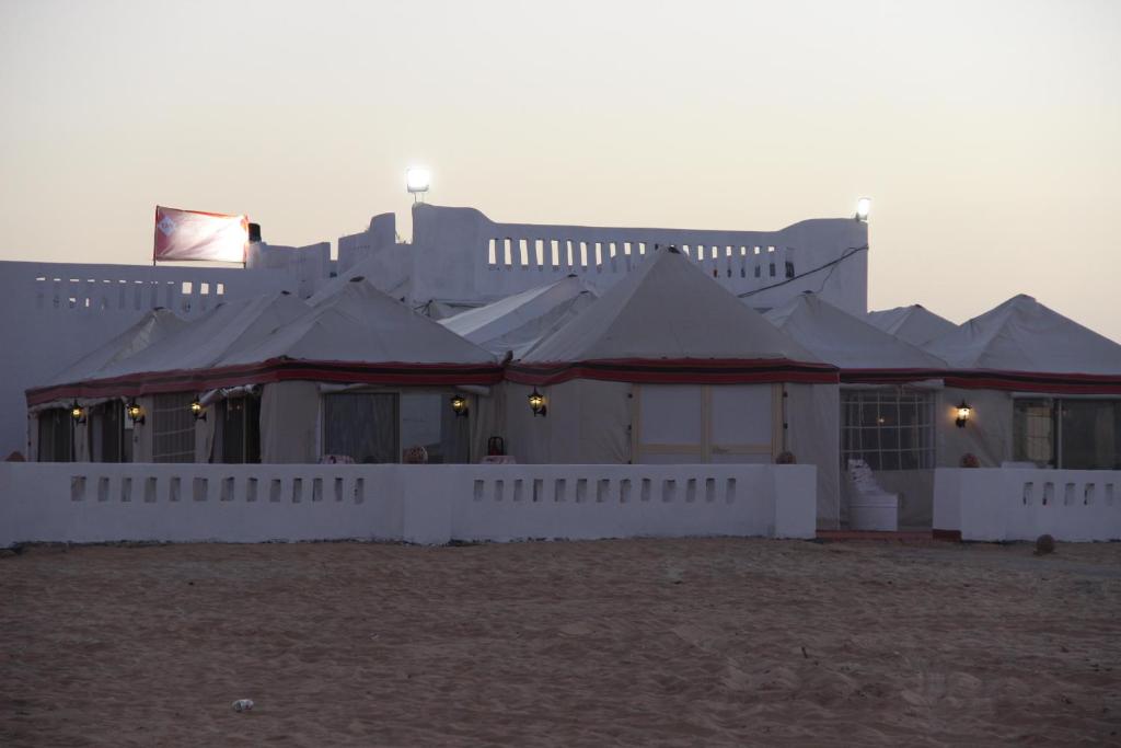 Shahrazad Camp in white desert, Egypt photo 2